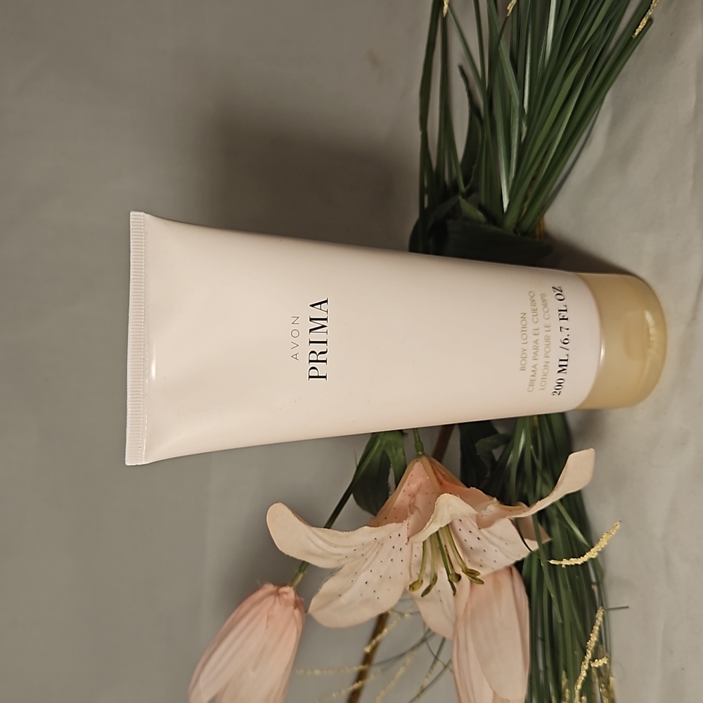Avon Prima Body Lotion